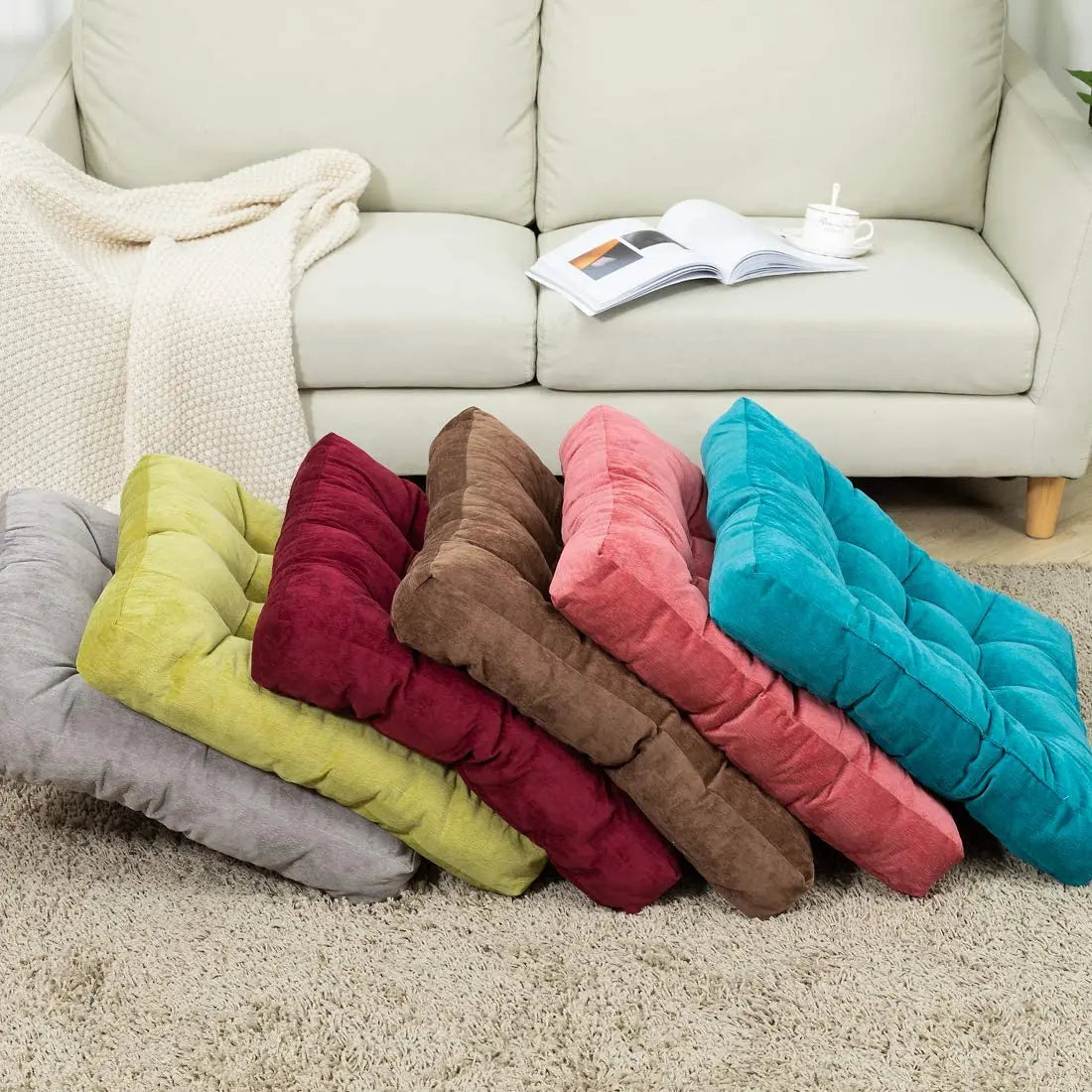 Coussins multi tâches et multicolores