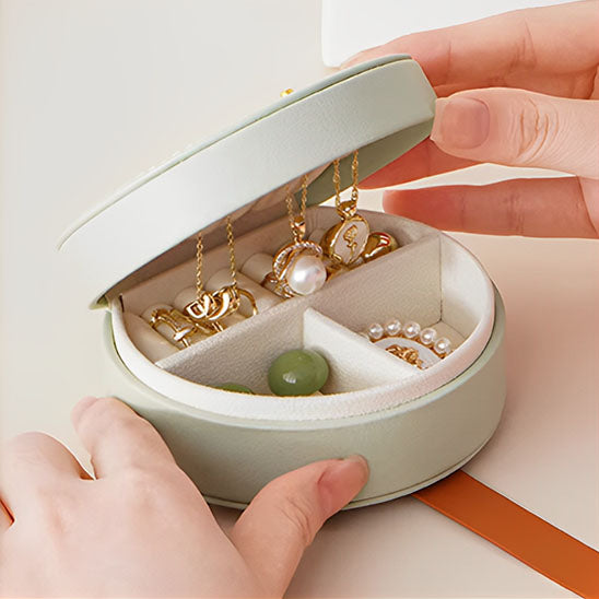 mini boîte à bijoux chic pour transporter tous vos bijoux sans encombres